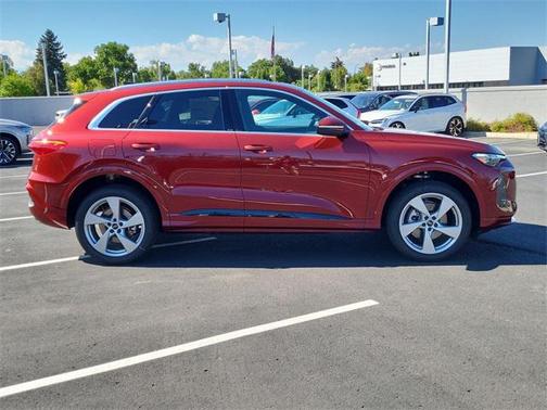 2025 Audi Q5 Premium Plus