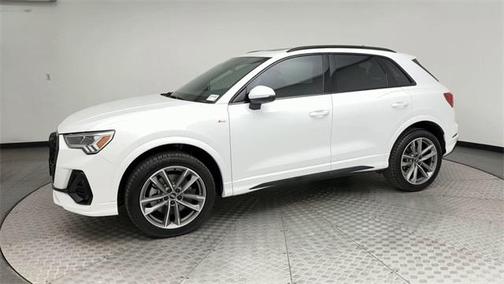 2022 Audi Q3 45 S line Premium Plus