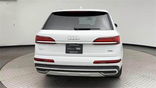 2022 Audi Q7 55 Premium Plus