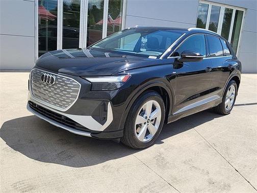 2025 Audi Q4 e-tron Premium 55 quattro