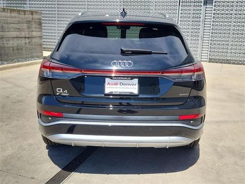 2025 Audi Q4 e-tron Premium 55 quattro