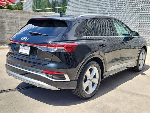 2025 Audi Q4 e-tron Premium 55 quattro