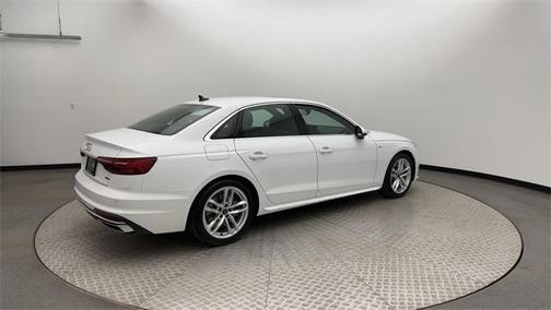 2024 Audi A4 45 S line Premium