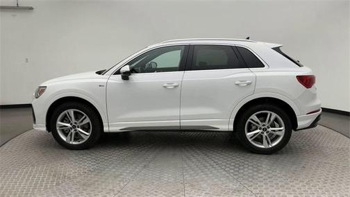 2024 Audi Q3 Premium 45 TFSI S line quattro Tiptronic