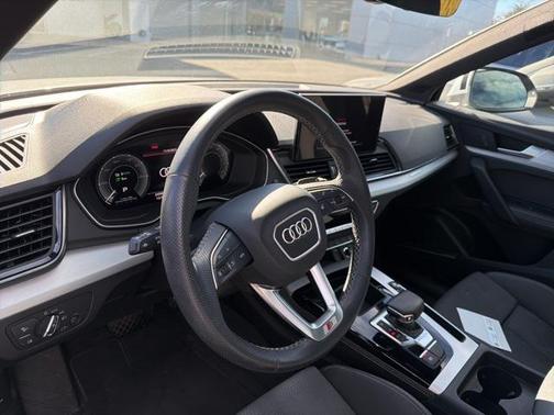 2023 Audi Q5 e 55 S line Premium Plus