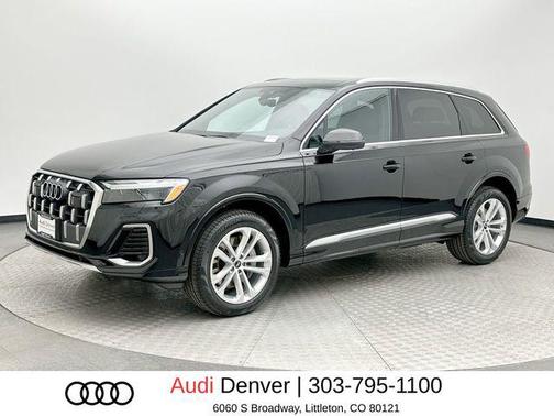 Black Metallic 2025 Audi Q7 55 Premium Plus