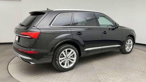 2025 Audi Q7 55 Premium Plus
