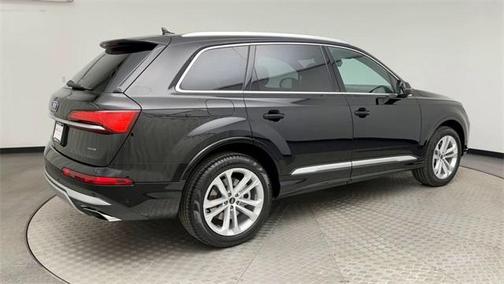 2025 Audi Q7 55 Premium Plus