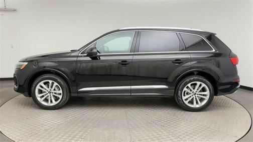 2025 Audi Q7 55 Premium Plus