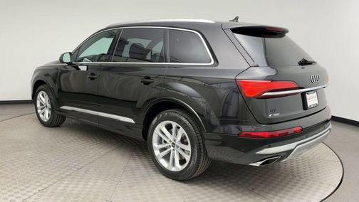 2025 Audi Q7 55 Premium Plus