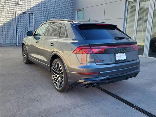 2026 Audi SQ8 4.0T Prestige