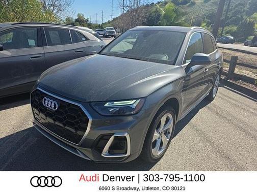 Daytona Gray Pearl Effect 2023 Audi Q5 45 S line Premium Plus