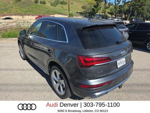 Daytona Gray Pearl Effect 2023 Audi Q5 45 S line Premium Plus