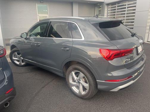 2022 Audi Q3 40 Premium