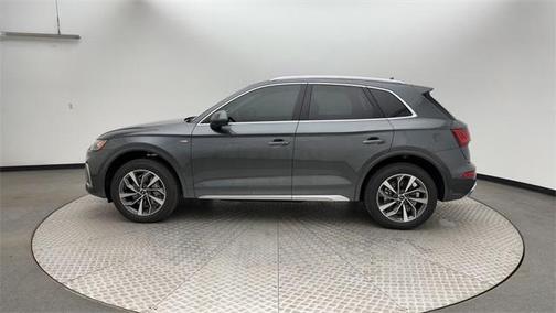 2022 Audi Q5 45 S line Premium Plus