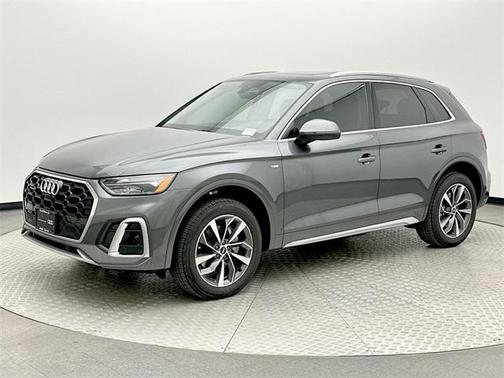 2022 Audi Q5 45 S line Premium Plus