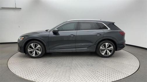 2024 Audi Q8 e-tron Premium Plus