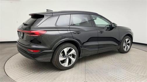 2025 Audi Q6 e-tron Premium Plus quattro