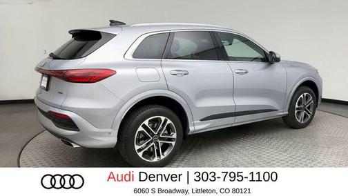 Florett Silver Metallic 2025 Audi Q5 Premium TFSI quattro S tronic