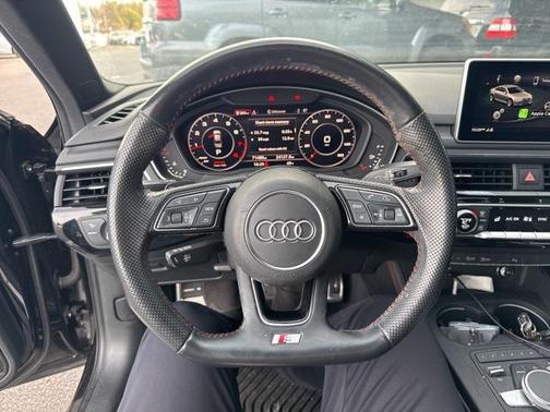 2018 Audi A4 2.0T Premium Plus