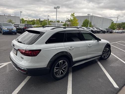 2024 Audi A4 allroad Prestige 45 TFSI quattro S tronic