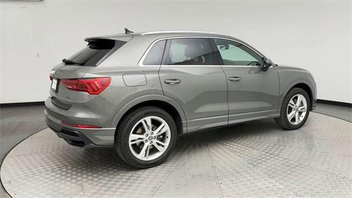 2020 Audi Q3 45 S line Prestige