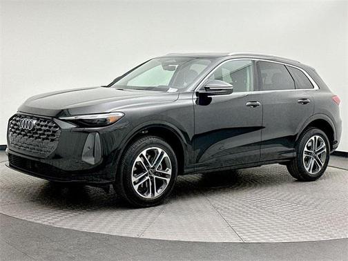 2025 Audi Q5 Premium TFSI quattro S tronic