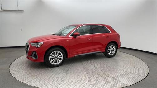 2024 Audi Q3 Premium 45 TFSI S line quattro Tiptronic