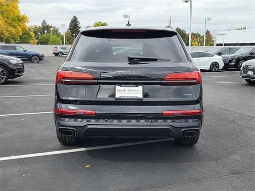 2025 Audi Q7 45 Premium