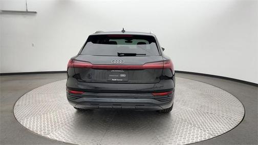 2024 Audi Q8 e-tron Premium Plus