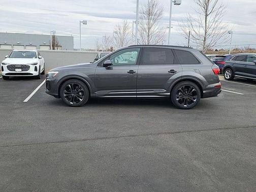 2026 Audi Q7 55 Premium Plus