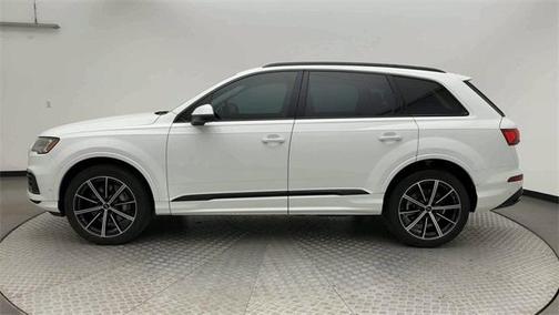2023 Audi Q7 55 Premium Plus