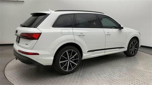 2023 Audi Q7 55 Premium Plus