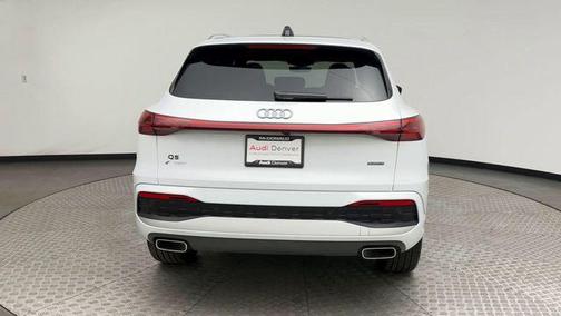 Glacier White Metallic 2025 Audi Q5 Premium Plus TFSI quattro S tronic