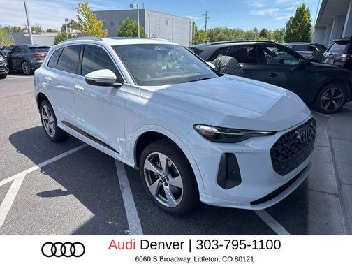 Glacier White Metallic 2025 Audi Q5 Premium Plus TFSI quattro S tronic