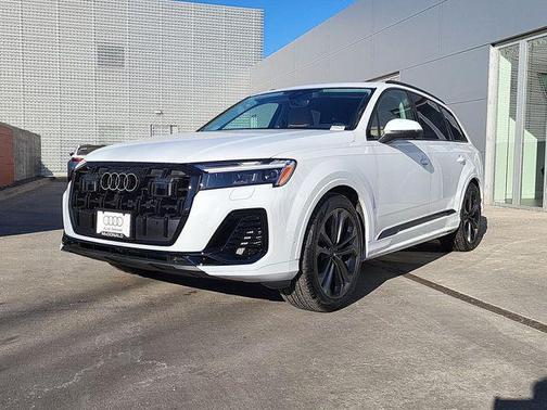 2026 Audi Q7 55 Premium Plus