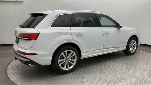 2025 Audi Q7 55 Premium Plus