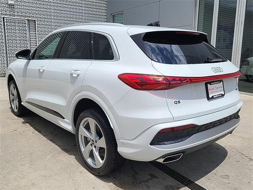2025 Audi Q5 Premium Plus