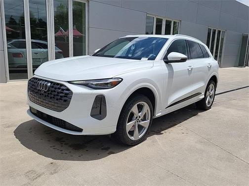 2025 Audi Q5 Premium Plus
