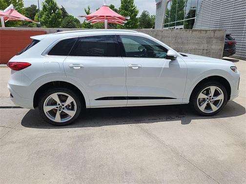 2025 Audi Q5 Premium Plus