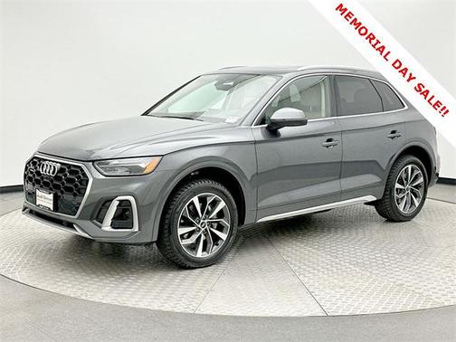 2022 Audi Q5 45 S line Premium Plus