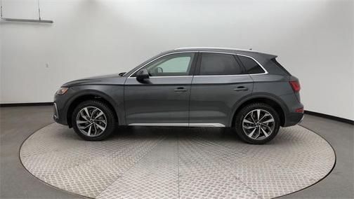 2022 Audi Q5 45 S line Premium Plus