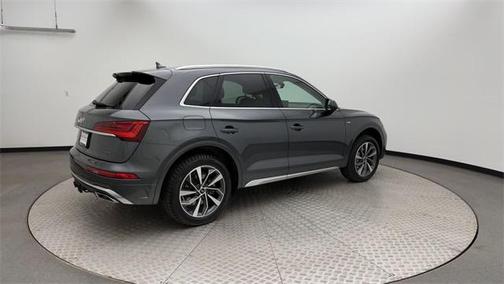 2022 Audi Q5 45 S line Premium Plus
