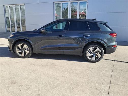 2025 Audi Q6 e-tron Premium Plus quattro