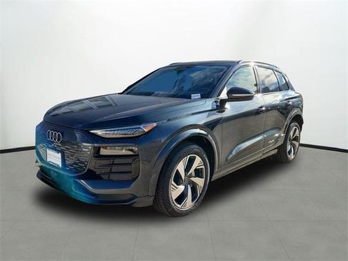 2025 Audi Q6 e-tron Premium Plus quattro