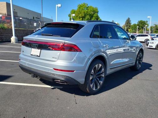 2025 Audi Q8 55 Premium