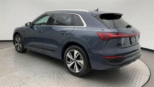 2024 Audi Q8 e-tron Premium Plus