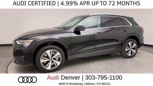 Mythos Black Metallic 2024 Audi Q8 e-tron Premium Plus