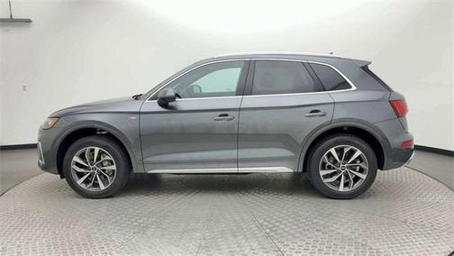 2024 Audi Q5 45 S line Premium Plus