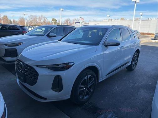 2025 Audi Q5 Premium TFSI quattro S tronic